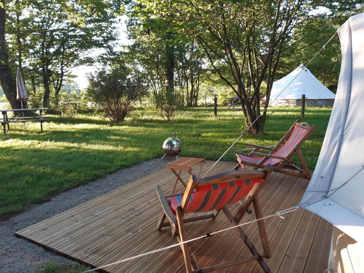 Camping Etang Du Camp Senergues Dış mekan fotoğraf