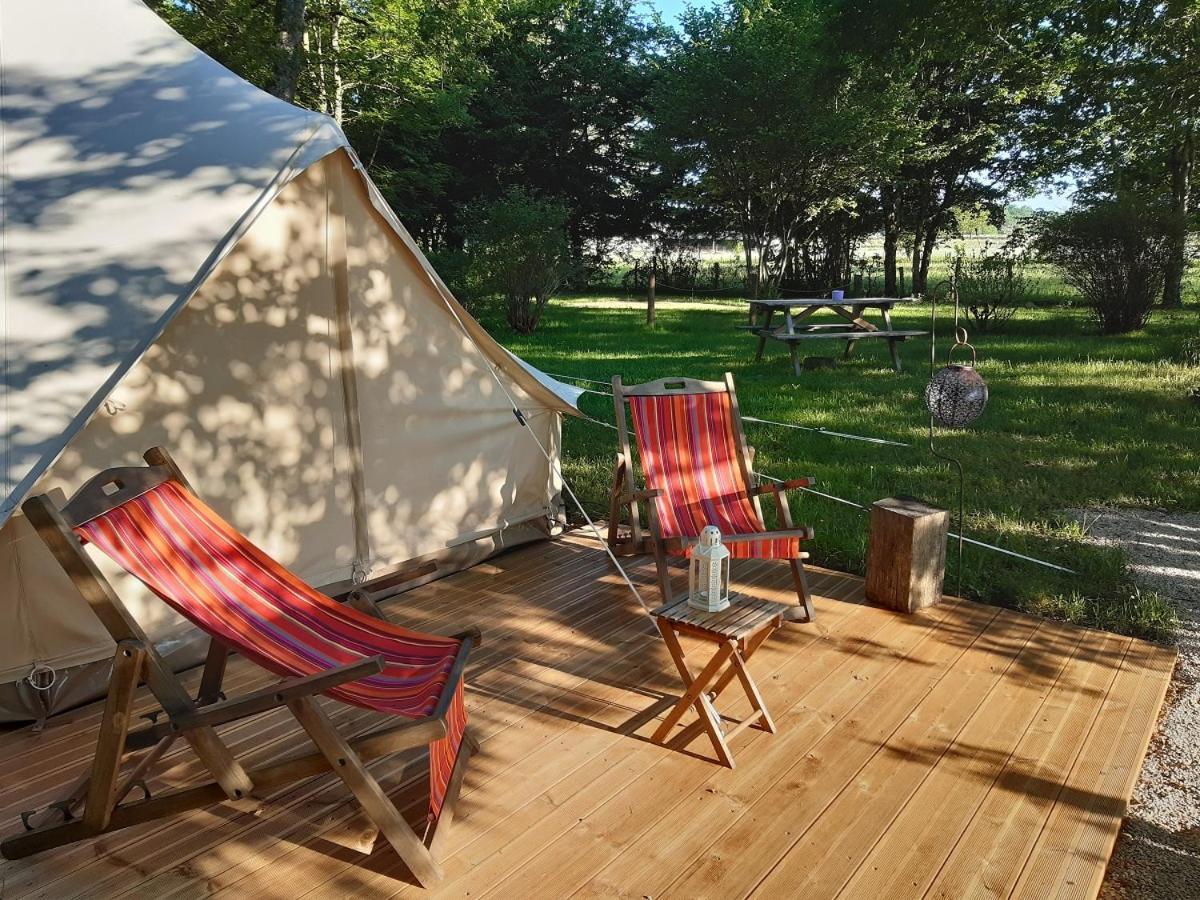 Camping Etang Du Camp Senergues Dış mekan fotoğraf