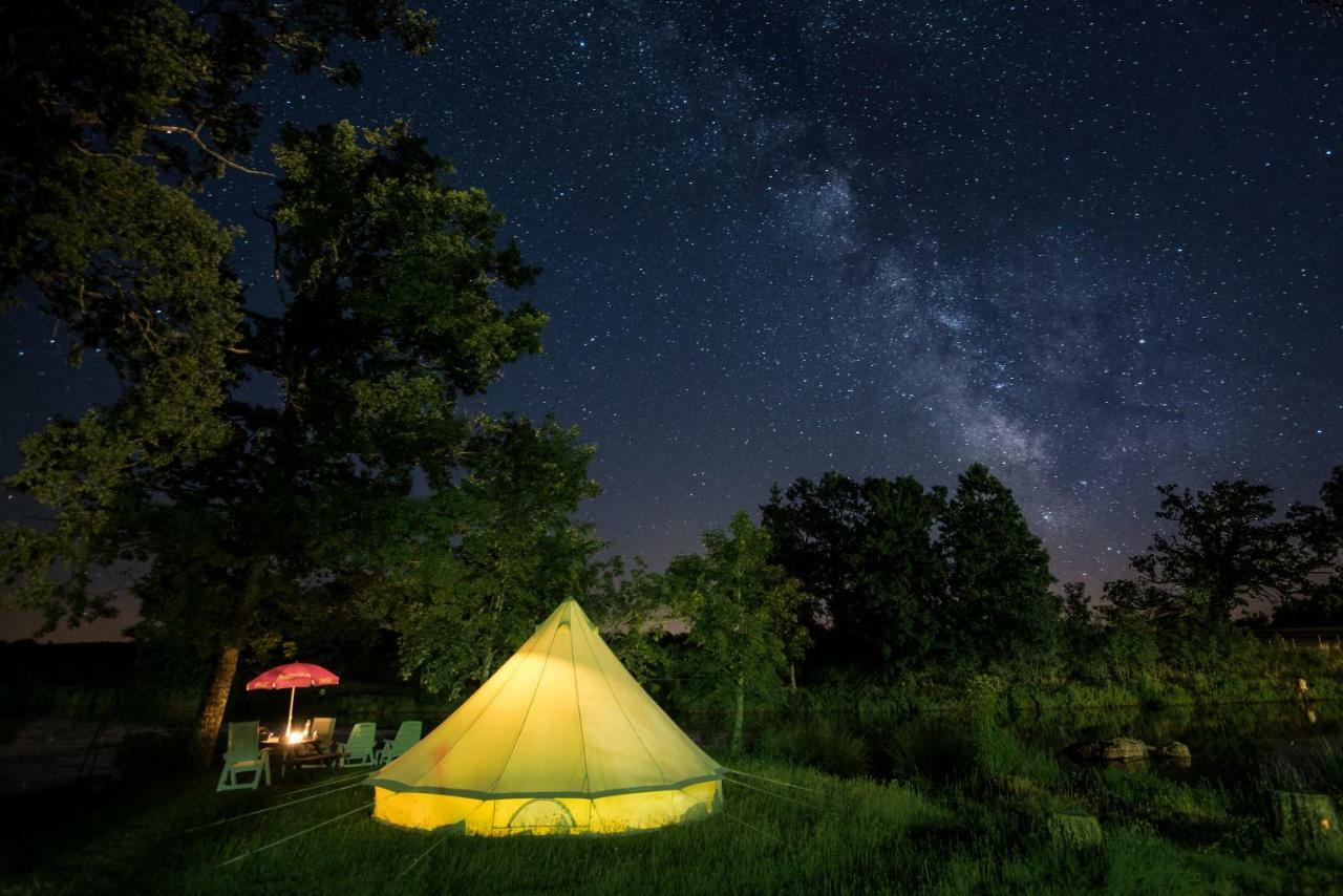 Camping Etang Du Camp Senergues Dış mekan fotoğraf